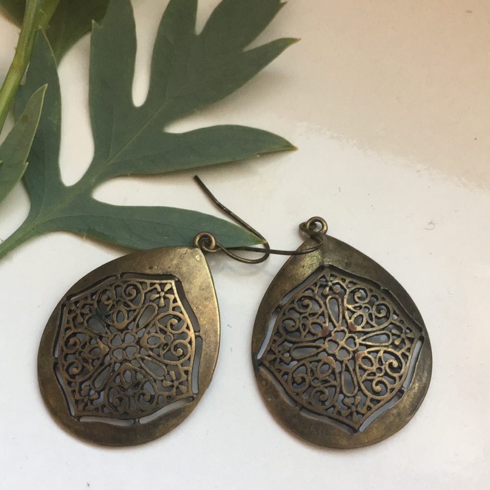 Cute Vintage Tear Drop Earrings